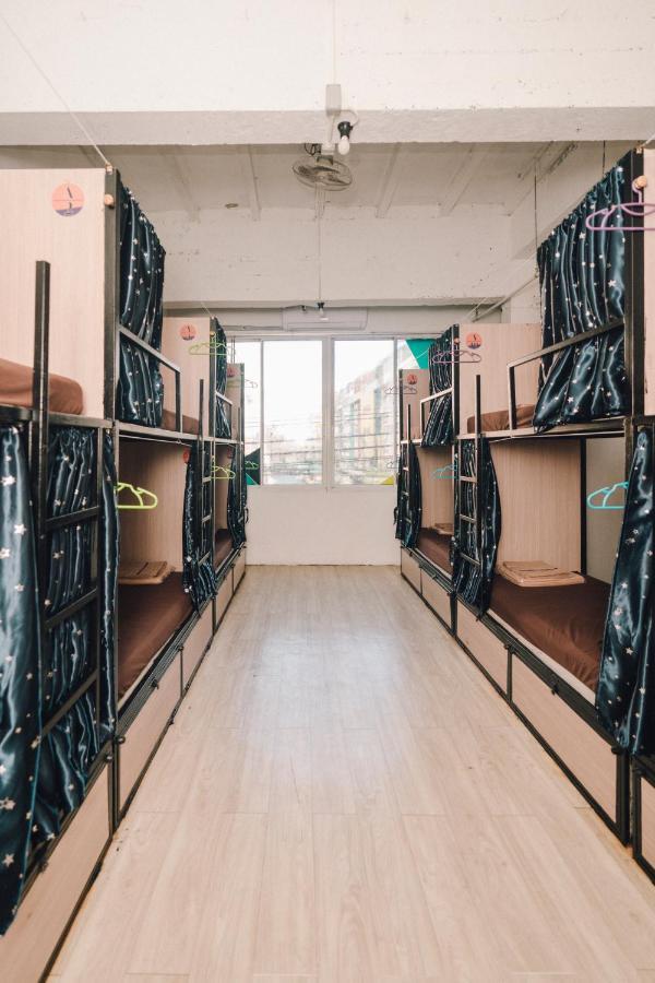 Liberta Hostel Bangkok Luaran gambar