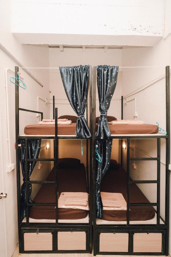 Liberta Hostel Bangkok Luaran gambar